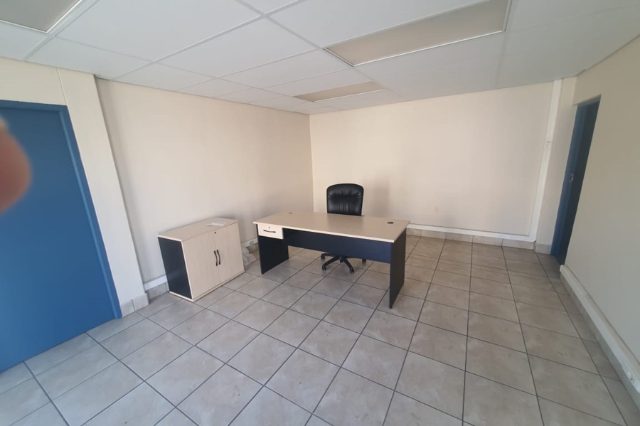 To Let commercial Property for Rent in Fairview Eastern Cape